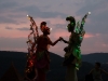 les marraines fées de nuit spectacle échasses colorés féerique